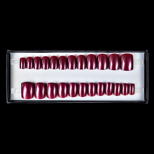 Uñas de presión de color púrpura encantadoras