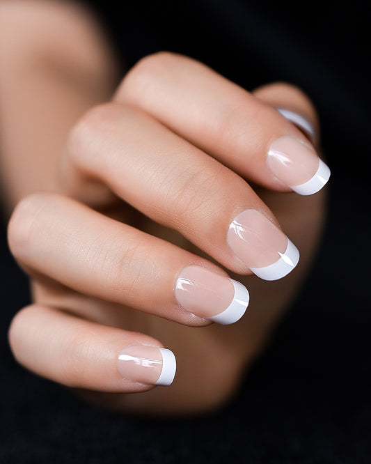 Des ongles français super naturels
