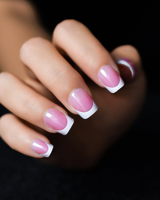 Subtile presse française sur les ongles