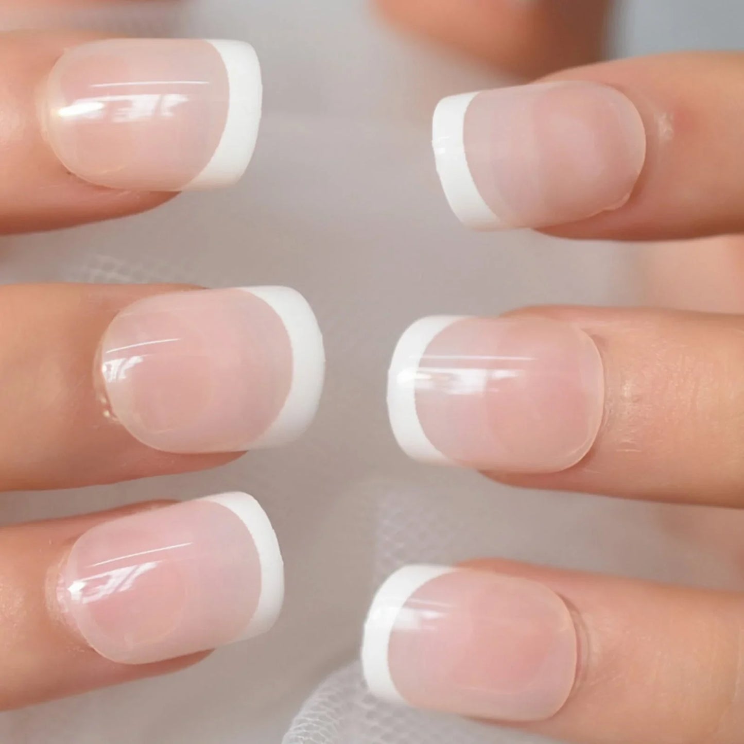 Short Round French Tips L6135